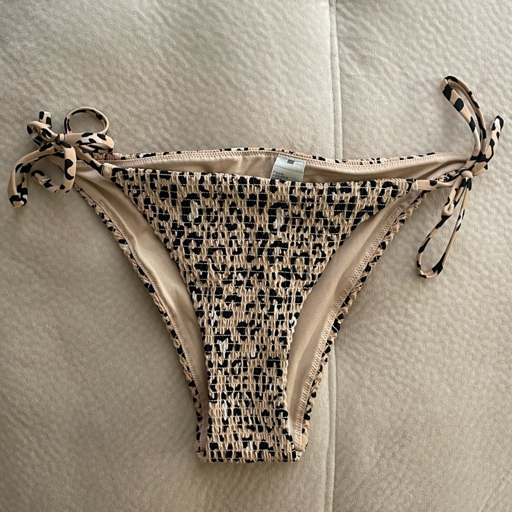 hollister bikini bottom